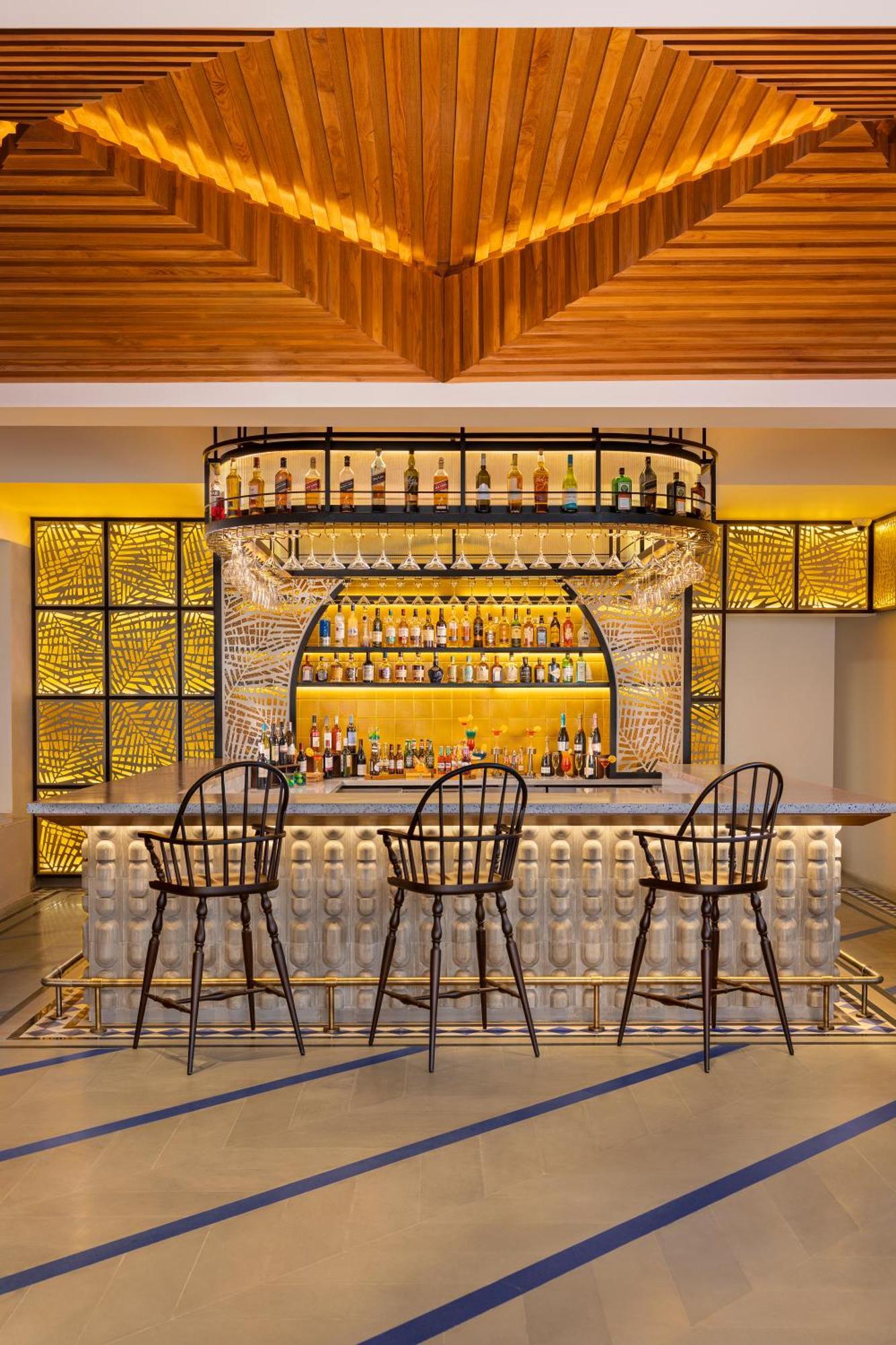 Taj Cidade De Goa Heritage, Goa Santa Cruz Екстер'єр фото The bar at the hotel
