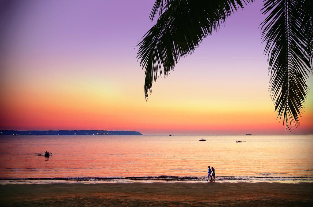 Taj Cidade De Goa Heritage, Goa Santa Cruz Екстер'єр фото Sunset at Patong Beach